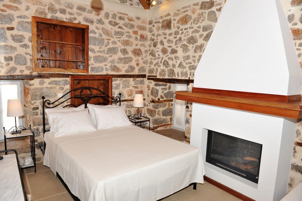 Guesthouse Alexandra Hydra  Exteriör bild